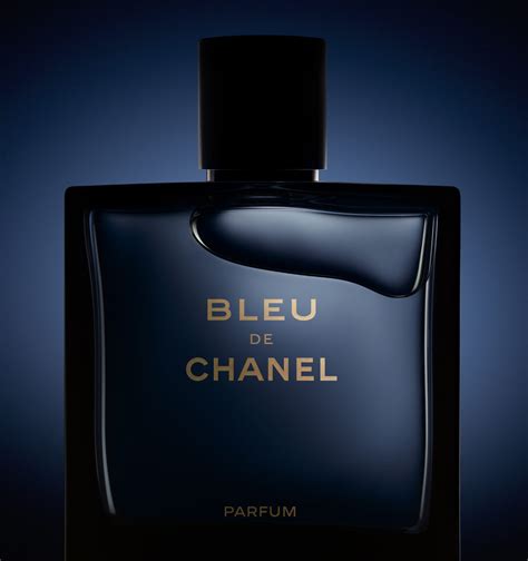 bleu de chanel how many sprays|chanel bleu perfume price.